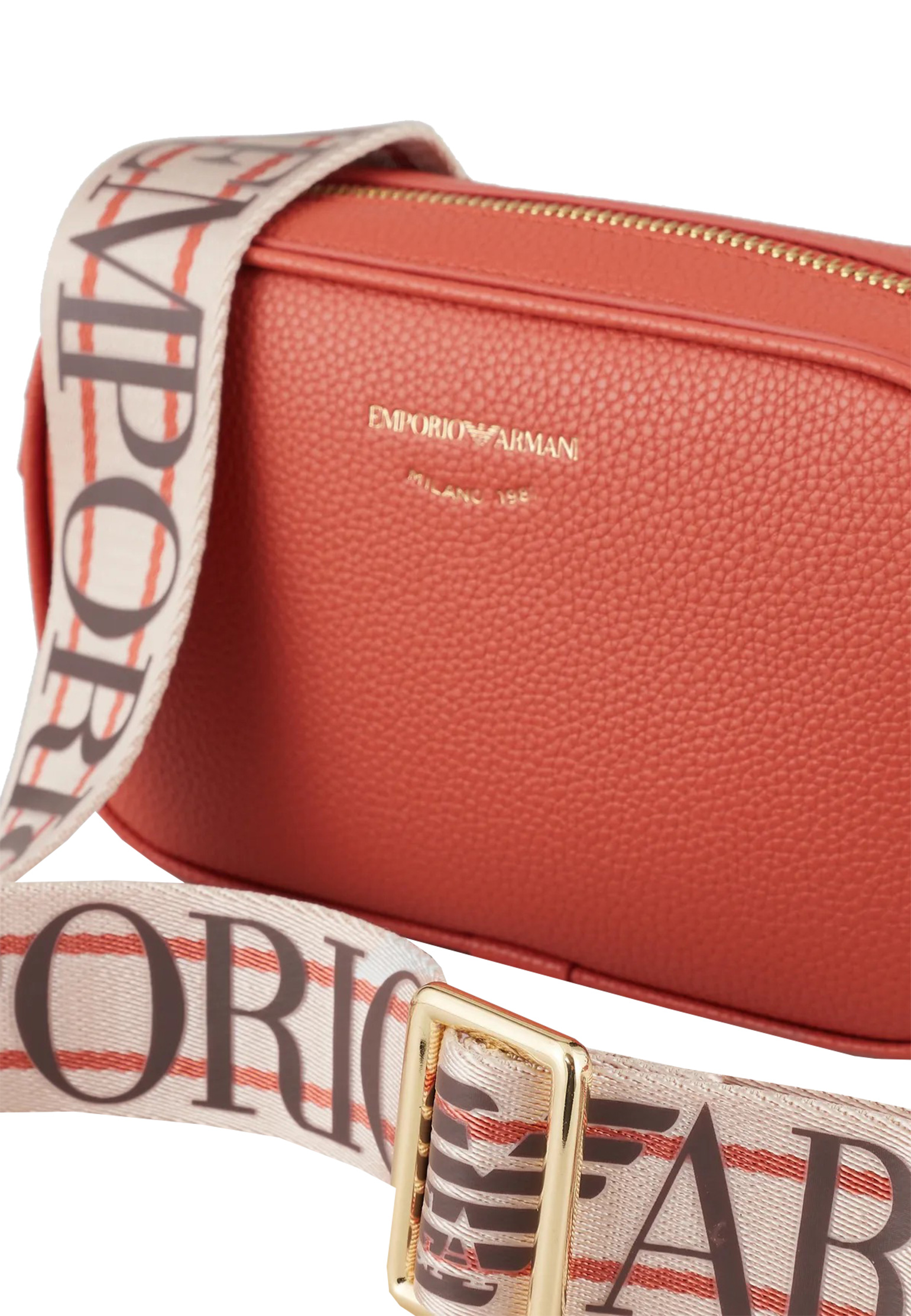 картинка Сумка EMPORIO ARMANI от магазина Одежда+